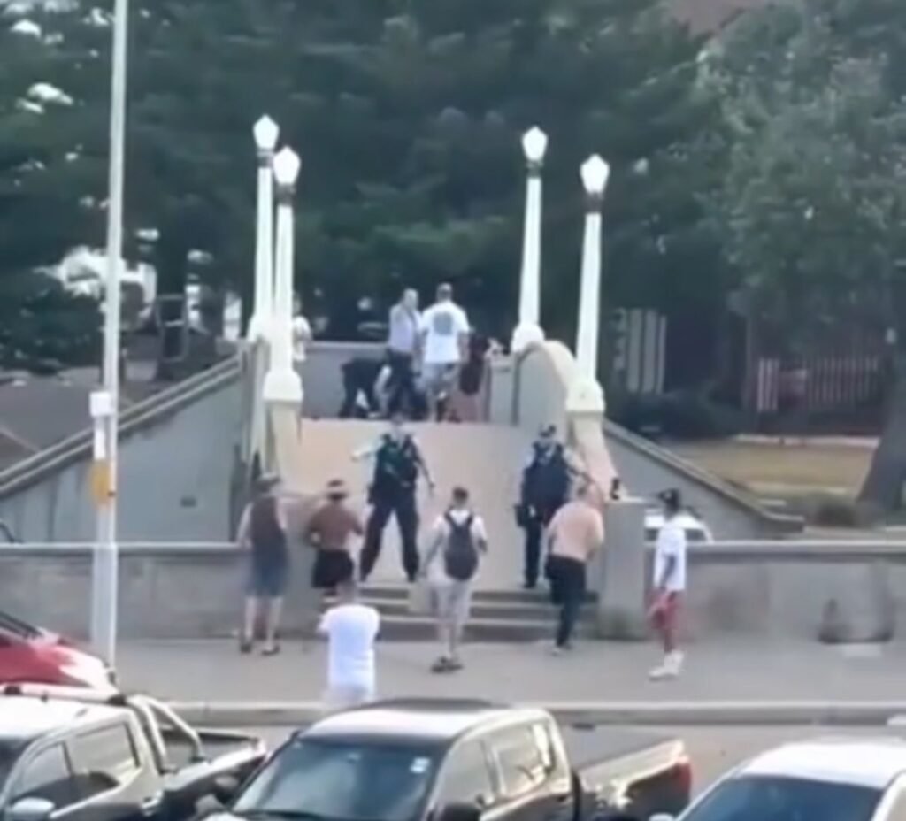 Australia bondi shooting bondi shoot